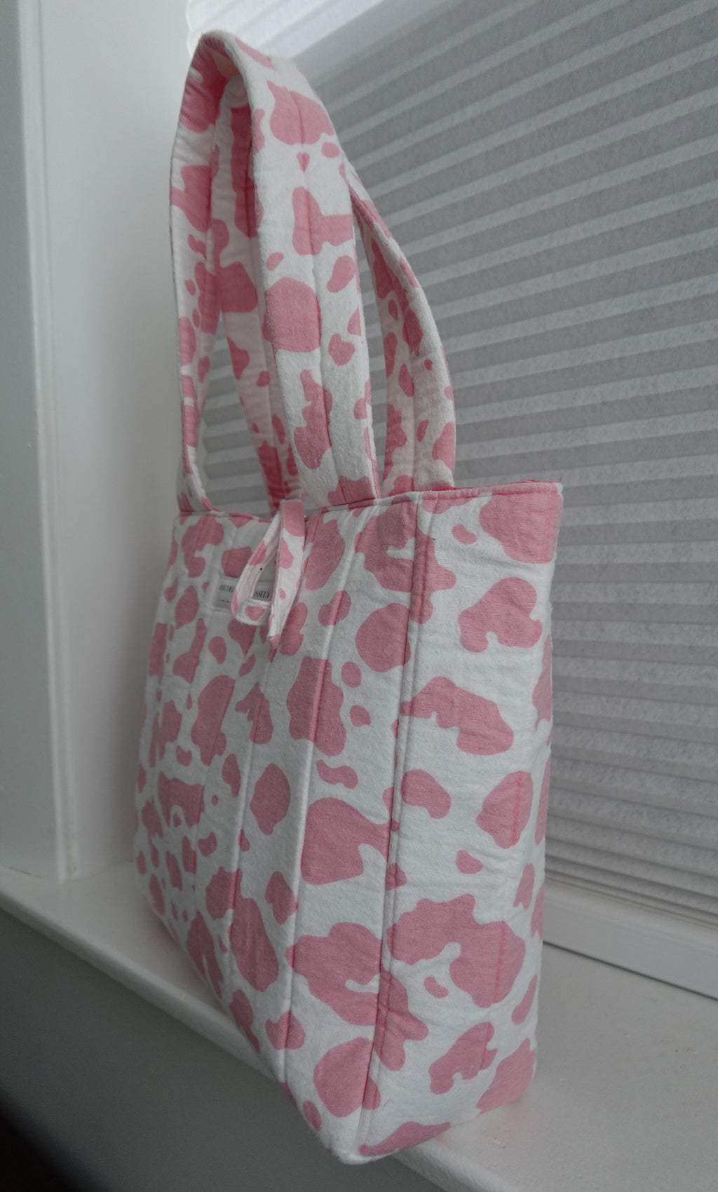 Priscilla - Medium Tote Bag